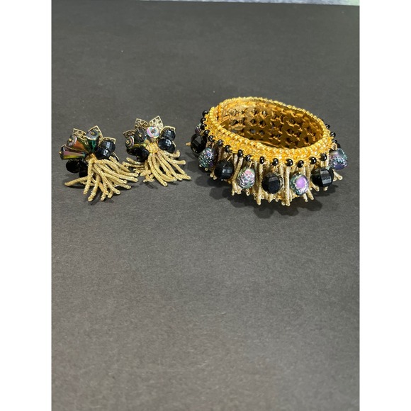 Jewelry - Vintage Gold Tone Filigree Iridescent Bead Bangle Bracelet & Clip Earring Set